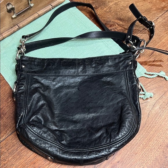 Coach F15471 Zoe Hobo Bag - Picture 5 of 8